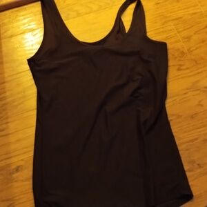Bundle of 4 tank tops